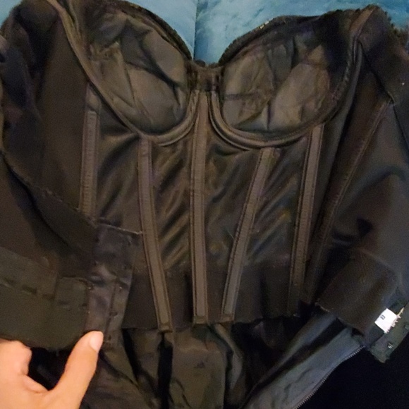 80s Oscar De La Renta Velvet Column Gownw/Beaded - Picture 3 of 4